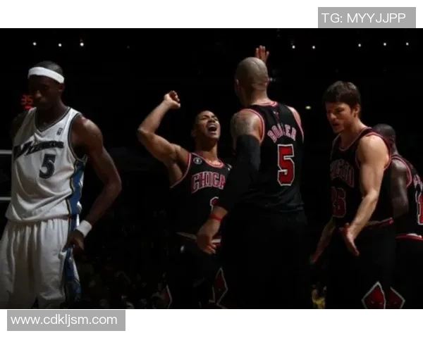 2011年NBA季后赛公牛对阵老鹰第六场激战回顾与精彩瞬间分析