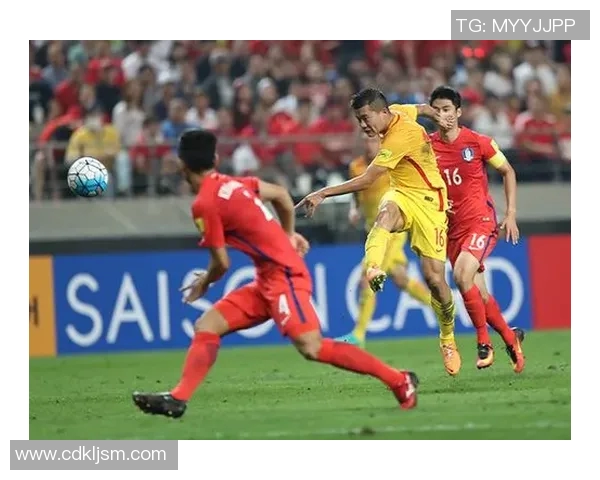 2018年世界杯预选赛中国队对阵韩国队的精彩对决回顾与分析