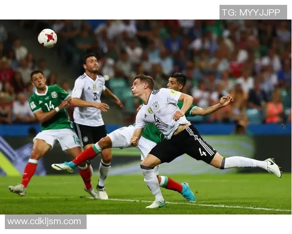 俄罗斯与墨西哥足球对决分析及战术解析探讨 俄罗斯与墨西哥足球对决分析及战术解析探讨