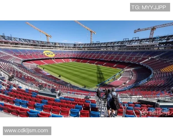 塞尔媒体:巴萨必须迅速回归诺坎普以避免赞助收入受损